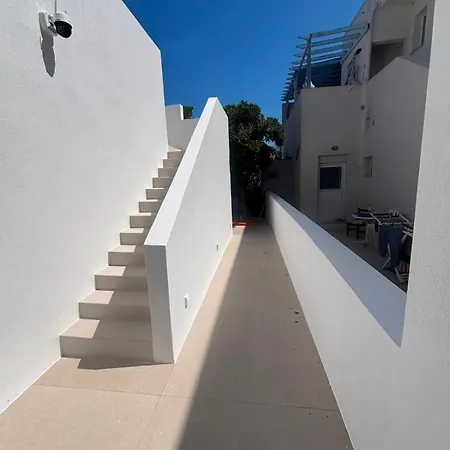 펜션 Bluewaves Sunstone Terrace House *