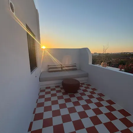 펜션 Bluewaves Sunstone Terrace House *